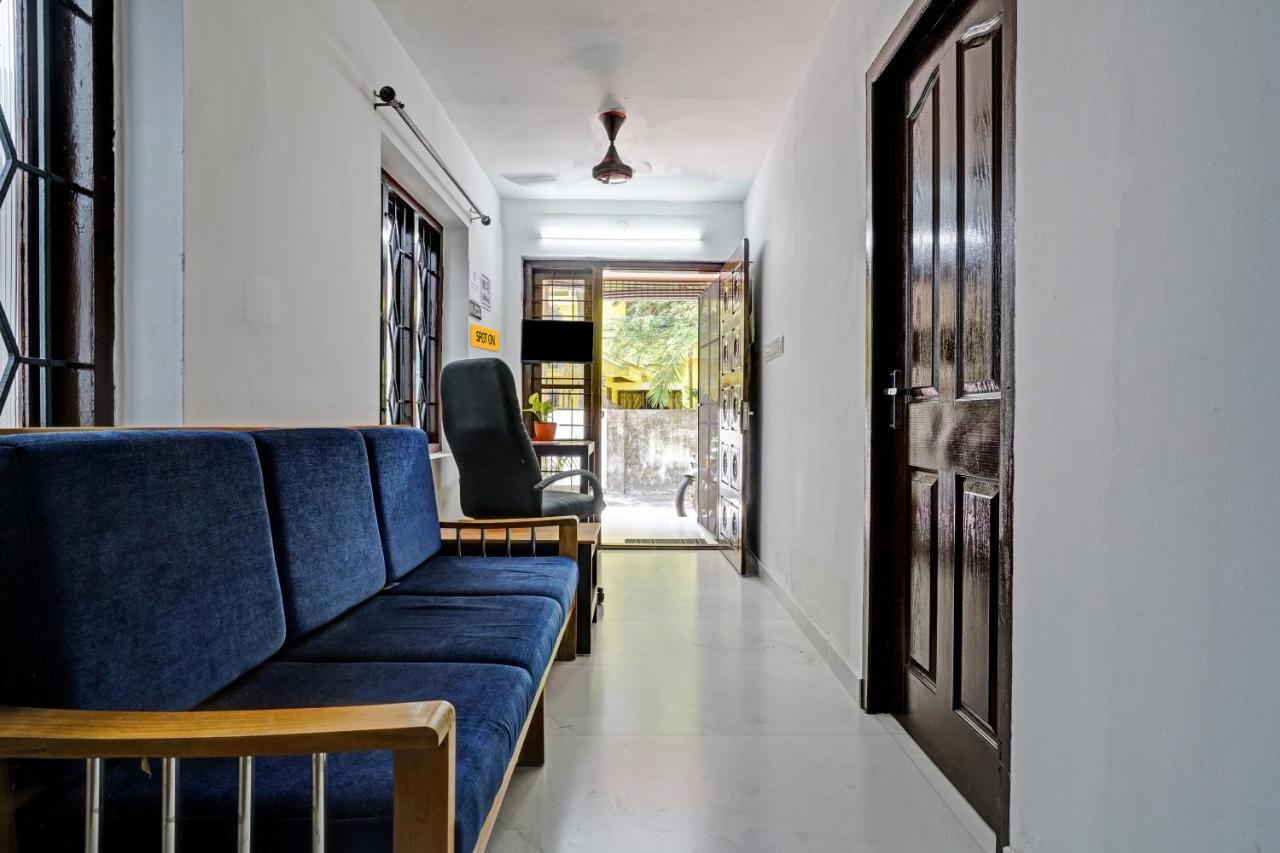 Spot On Blissful Villa Kochi Exteriér fotografie